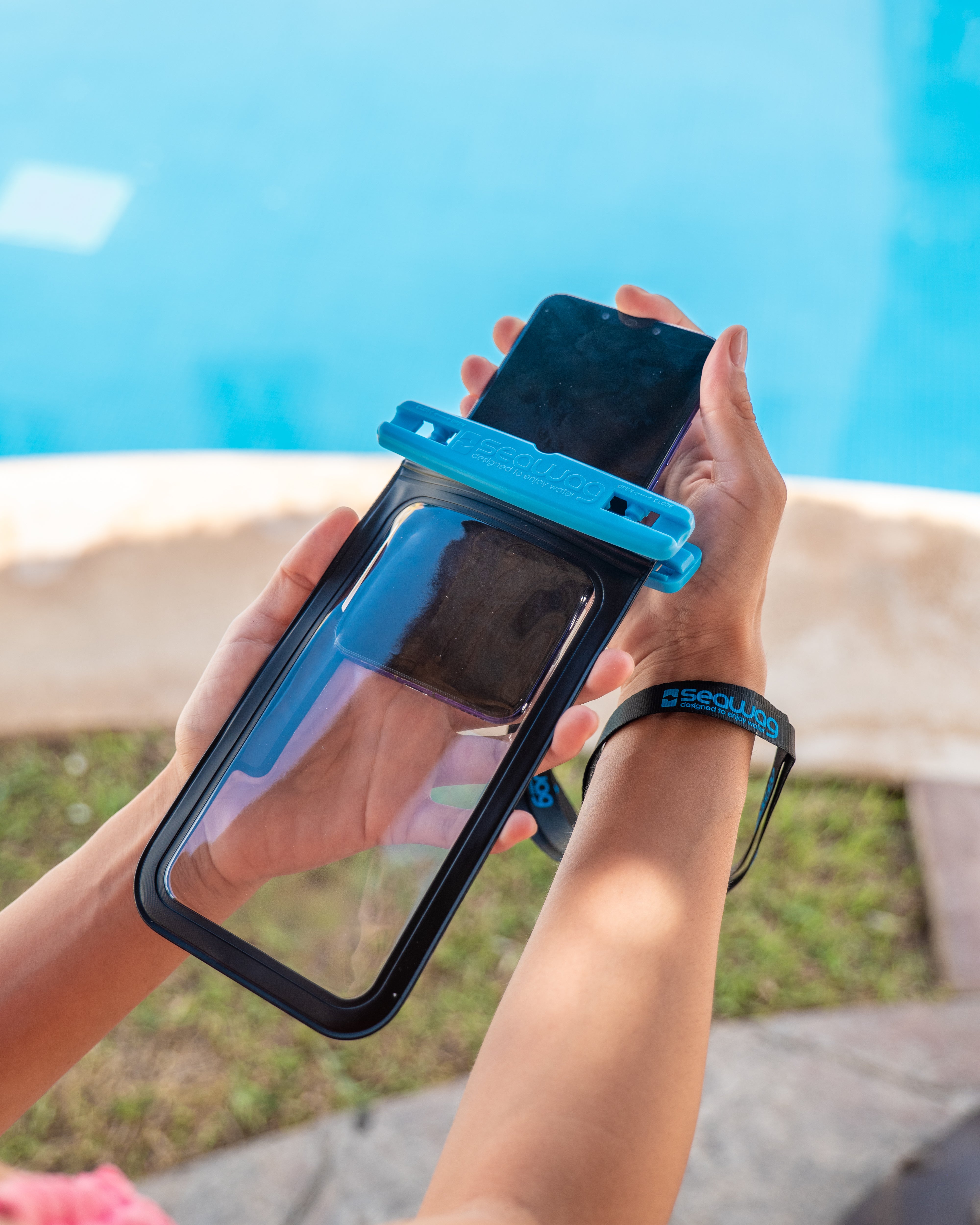 Universal waterproof phone case hot sale